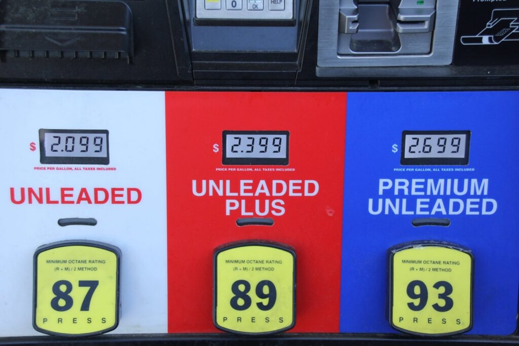 Nick Kambitsis Explores the Role of Data Analytics in Gas Station Operations